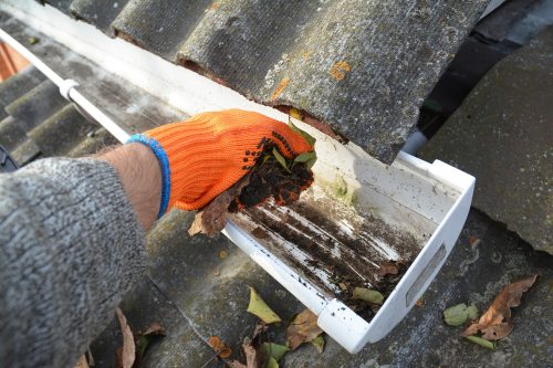 Gutter cleaning in Woodstock, GA